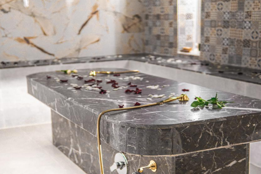 Romantisches Spa-Erlebnis mit Abendessen im Restaurant Chouf L'Or