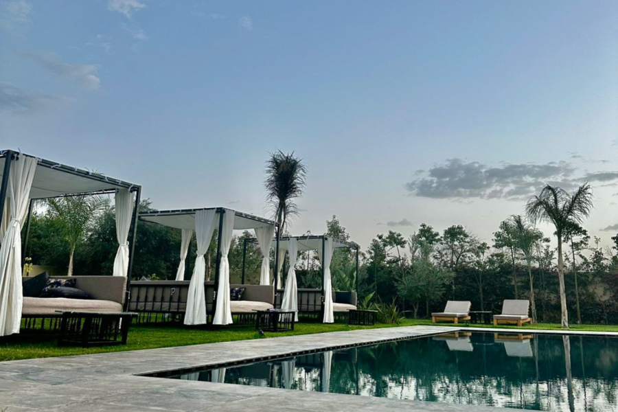 Marrakesch Tageskarte Pool inklusive Mittagessen und Shuttle - Entspannen