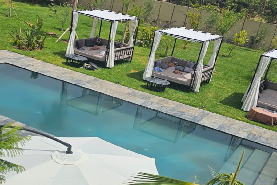 Marrakesch Tageskarte Pool inklusive Mittagessen und Shuttle - Entspannen