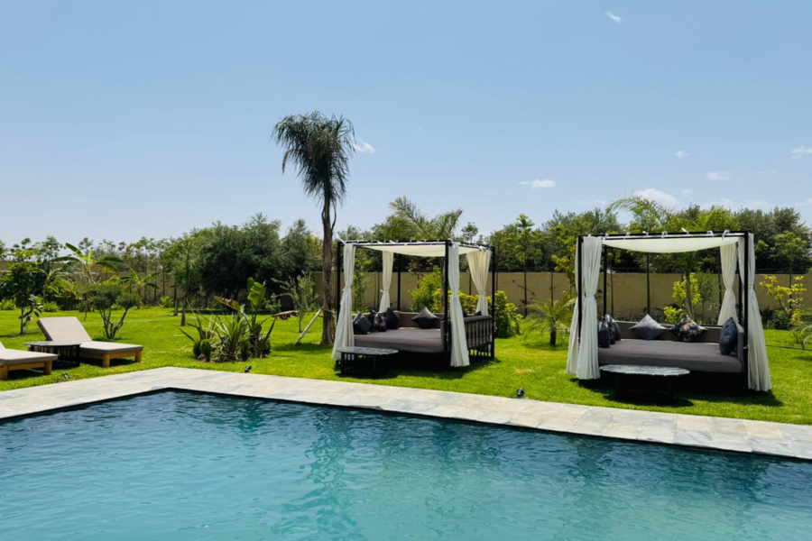Marrakesch Tageskarte Pool inklusive Mittagessen und Shuttle - Entspannen