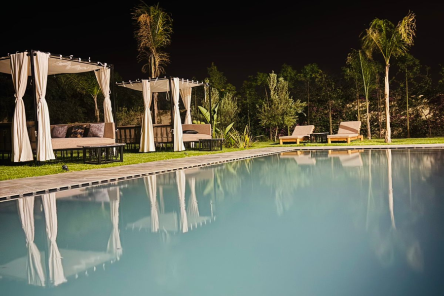 Marrakesch Tageskarte Pool inklusive Mittagessen und Shuttle - Entspannen