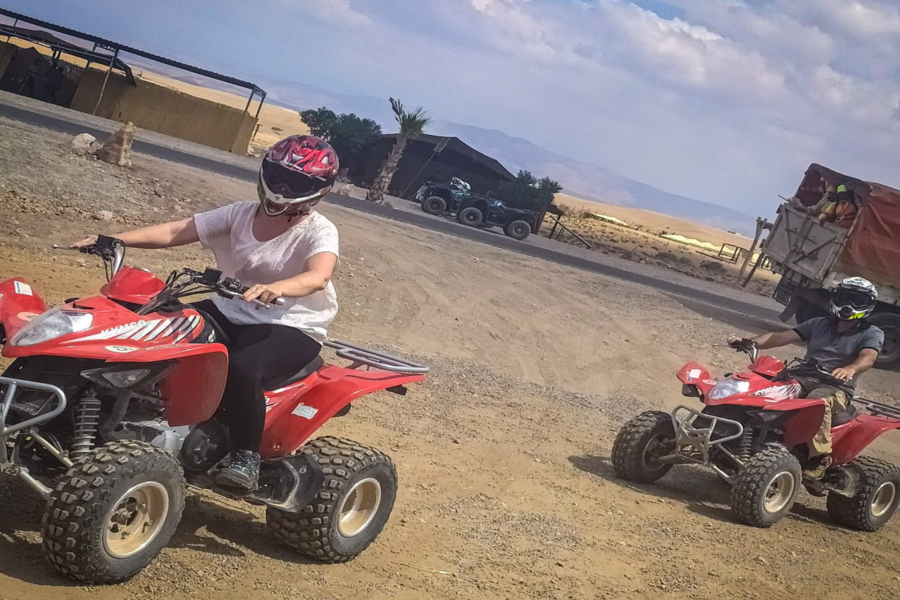 Quad, Camel Ride und Abendessen in der Felsenwüste von Agafay