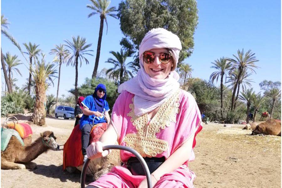 Kamelritt in der Palmeraie von Marrakesch